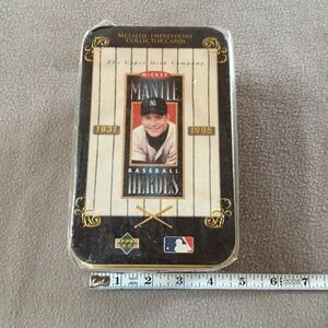 Mickey Mantle Baseball Heroes Collector Cards Tin